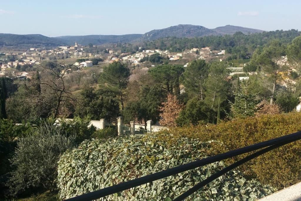 Elegante Villa De 180M3 Avec La Superbe Vue Connaux Exterior photo